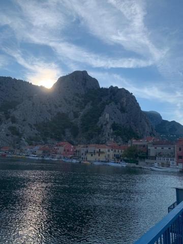 Sea View Panorama Apartment L Omiš Buitenkant foto