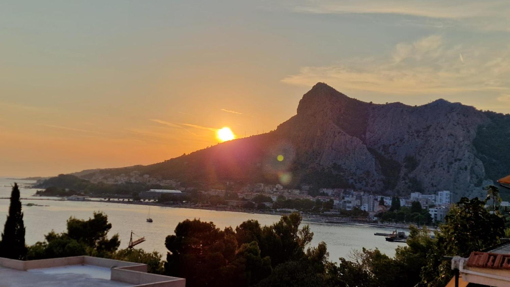 Sea View Panorama Apartment L Omiš Buitenkant foto